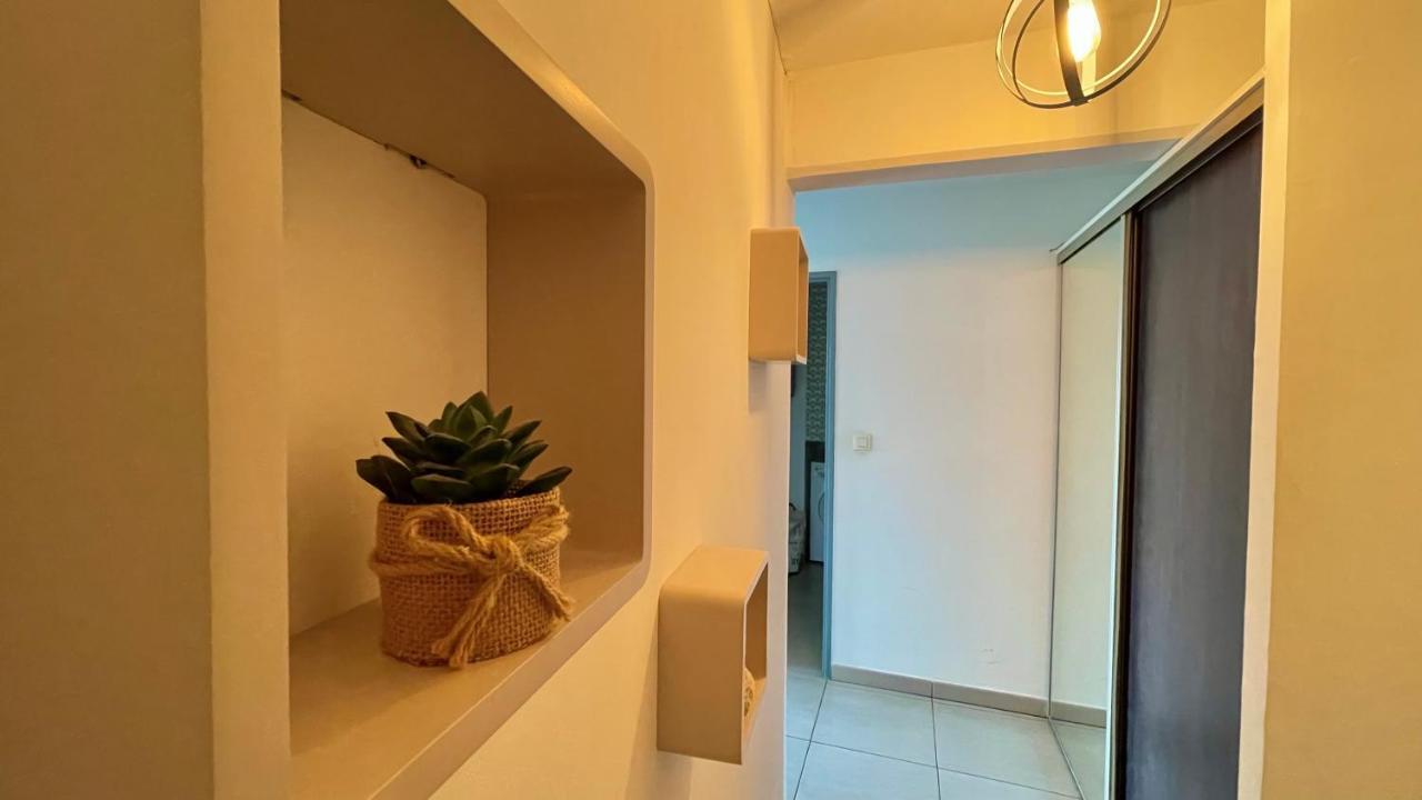 Studio Cosy Tout Equipe - Idealement Situe Saint-Denis Exterior photo